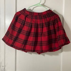 RED PLAID PLEATED SKIRT